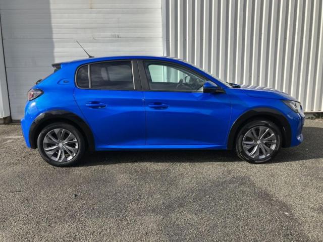 Peugeot E-208 image 7