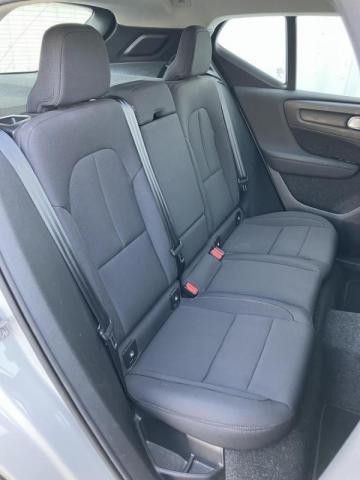 Volvo Xc40 image 9