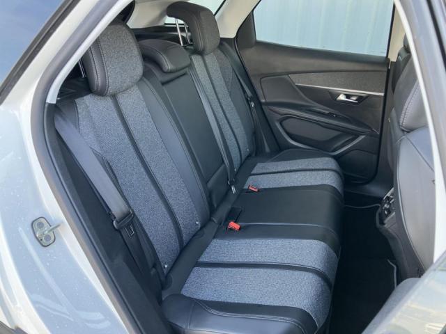 Peugeot 3008 image 3