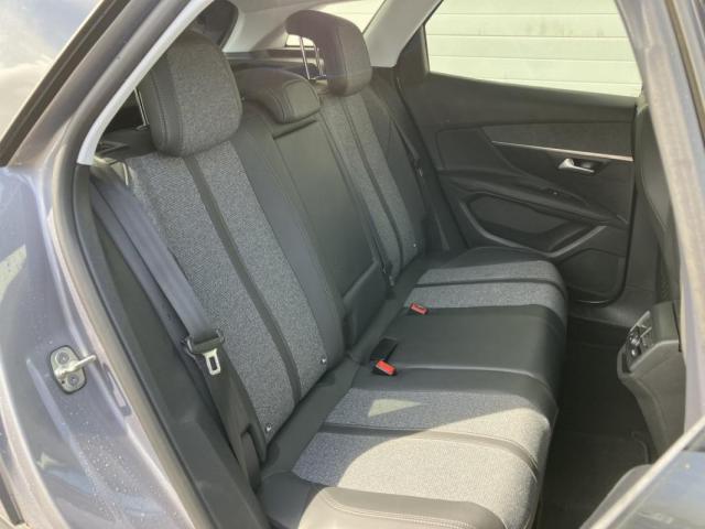 Peugeot 3008 image 8