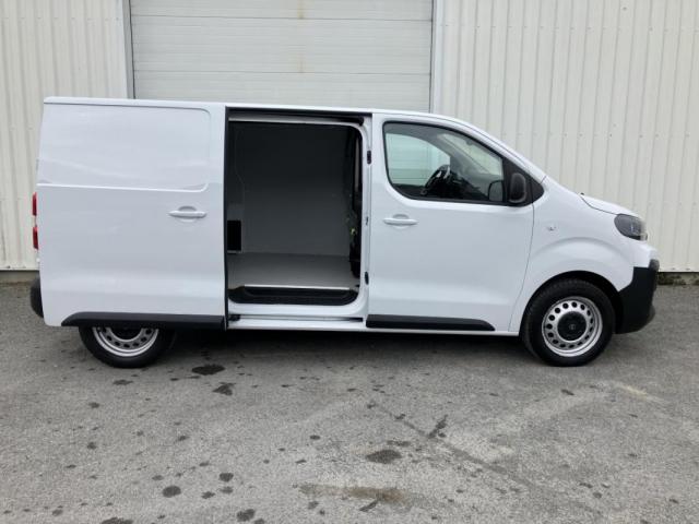 Citroen Jumpy image 2