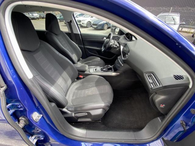 Peugeot 308 image 3
