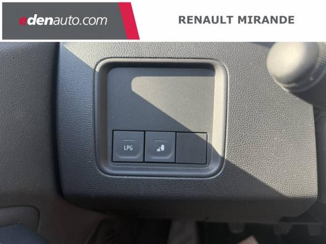 Dacia Duster image 1
