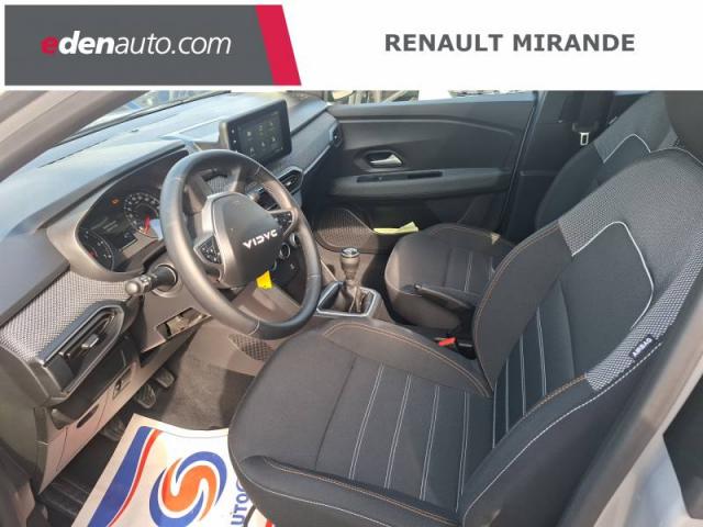 Dacia Sandero image 2