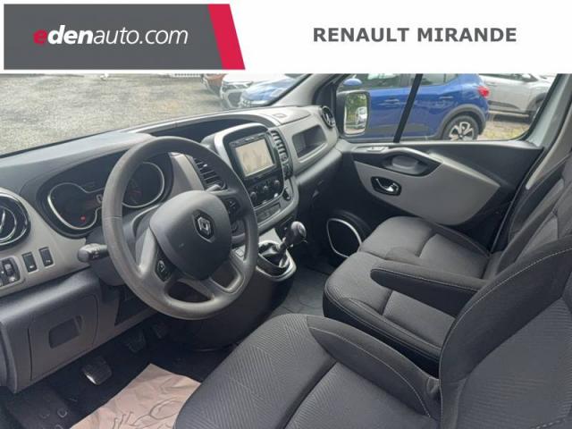Renault Trafic image 2