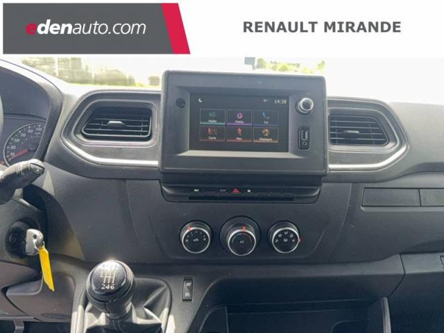 Renault Master image 8