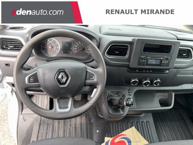 Renault Master image 1