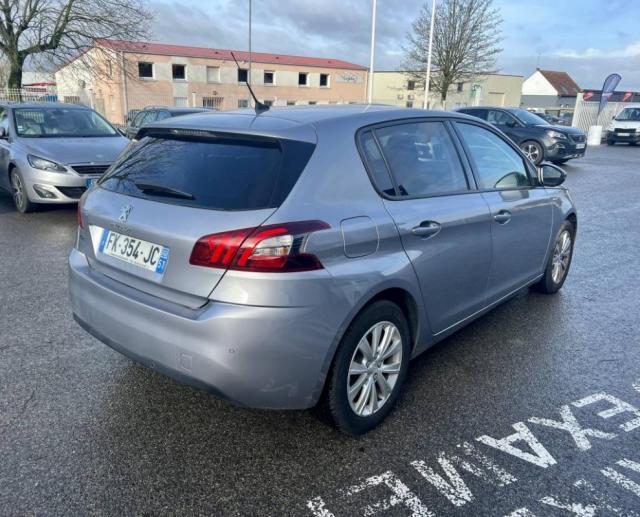 Peugeot 308 image 6