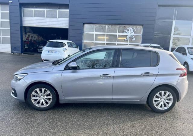 Peugeot 308 image 9