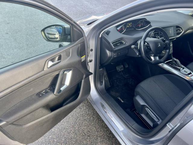 Peugeot 308 image 2