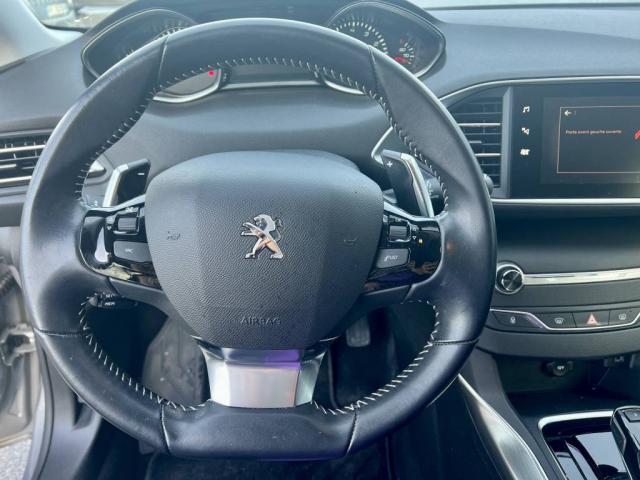 Peugeot 308 image 1