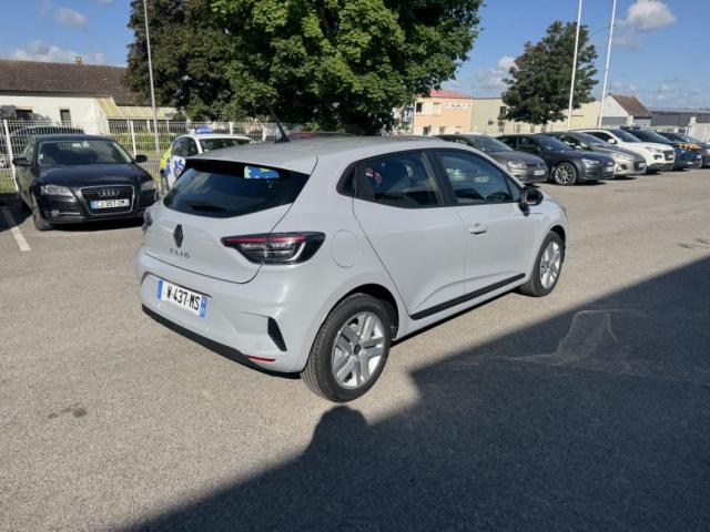 Renault Clio image 9