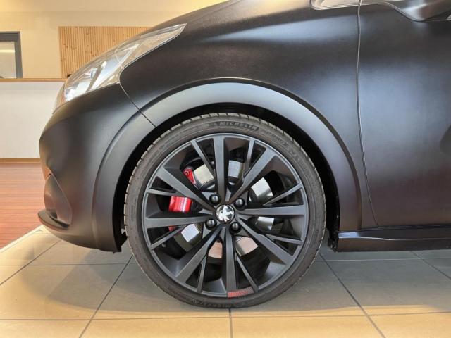 Peugeot 208 image 5
