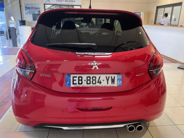 Peugeot 208 image 9