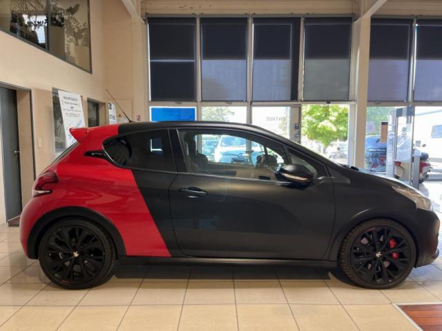 Peugeot 208 image 3