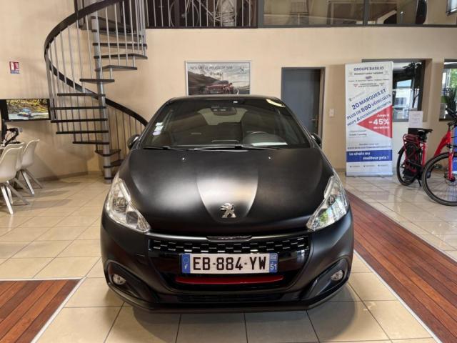 Peugeot 208 image 2