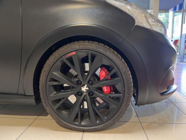 Peugeot 208 image 1