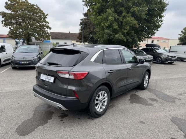 Ford Kuga image 5