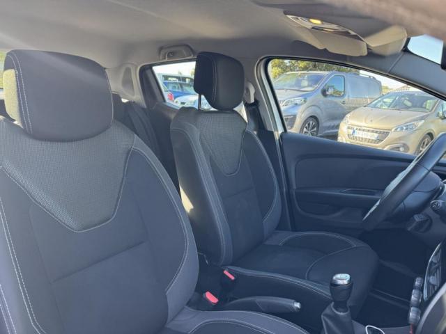 Renault Clio image 2