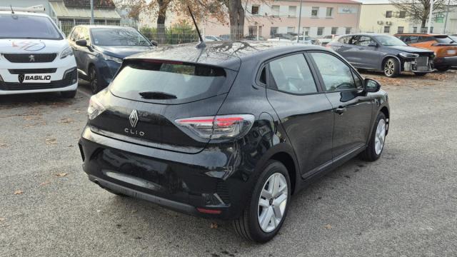 Renault Clio image 6