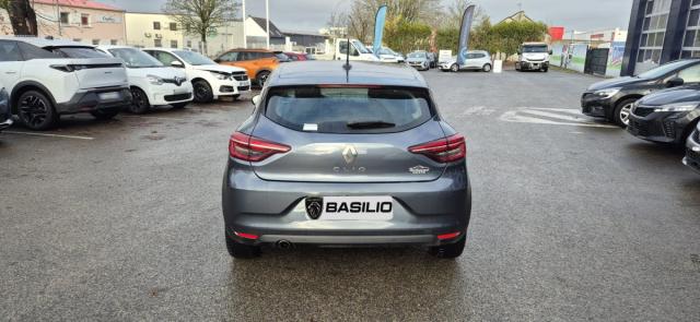 Renault Clio image 9