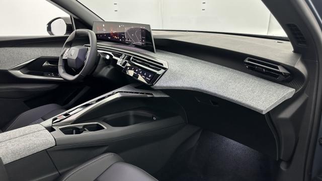 Peugeot 5008 image 3