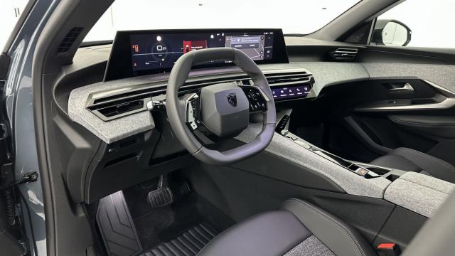 Peugeot 5008 image 6