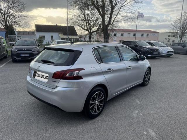 Peugeot 308 image 1