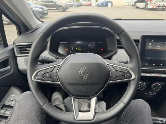 Renault Clio image 2