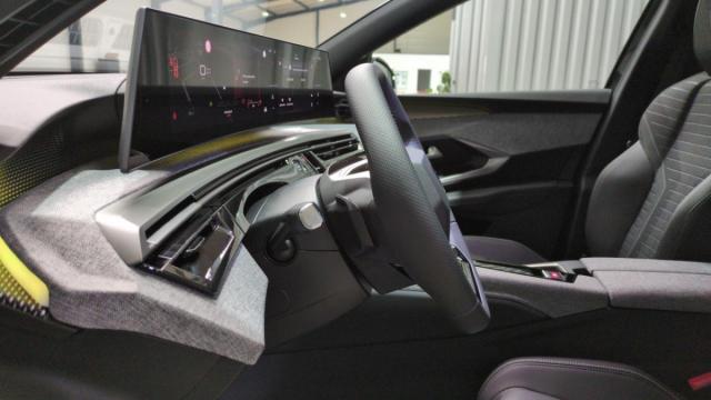 Peugeot 3008 image 2