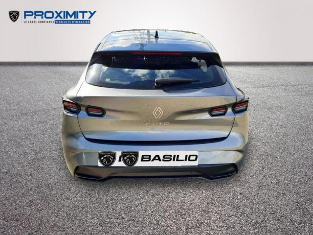 Renault Clio image 2