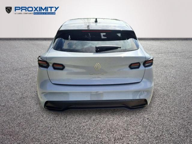 Renault Clio image 2