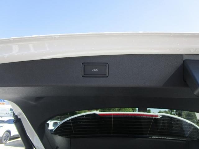 Volkswagen Tiguan image 6
