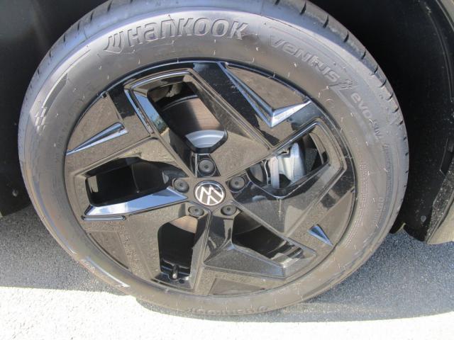Volkswagen Tiguan image 2