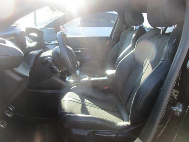 Peugeot 208 image 9