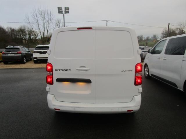 Citroen Jumpy image 2