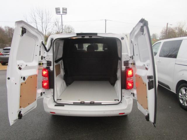 Citroen Jumpy image 8