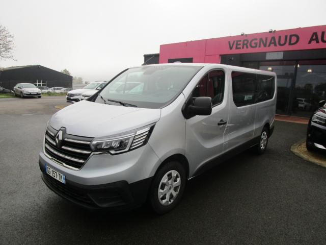 Renault Trafic image 2