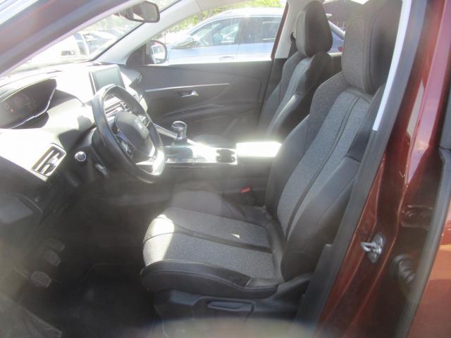 Peugeot 3008 image 7