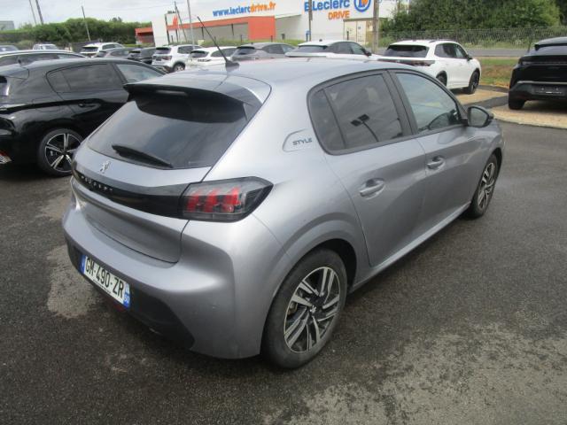 Peugeot 208 image 5