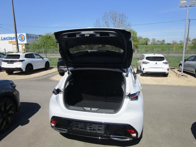 Peugeot 308 image 6