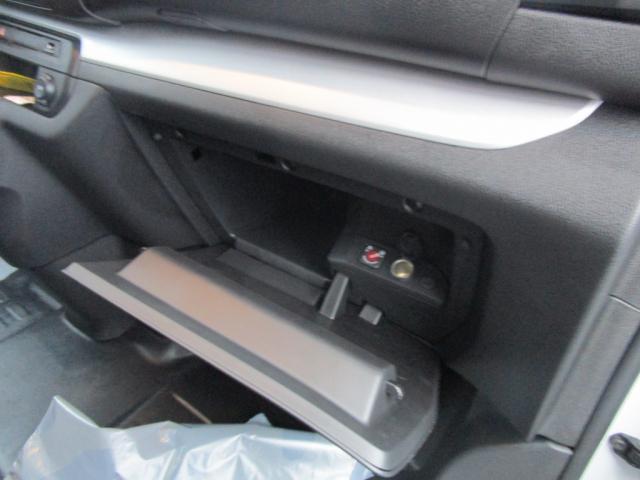 Citroen Jumpy image 9