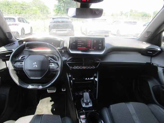 Peugeot 2008 image 1