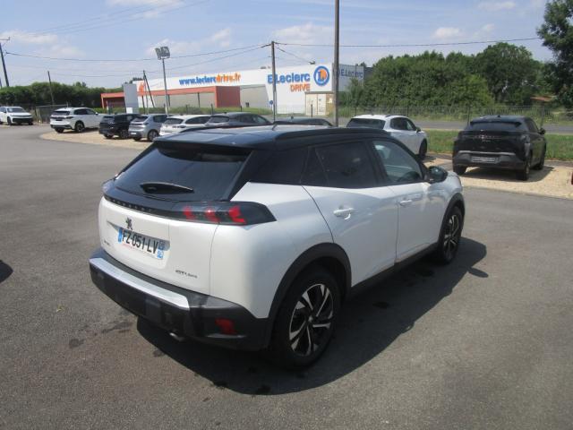 Peugeot 2008 image 2