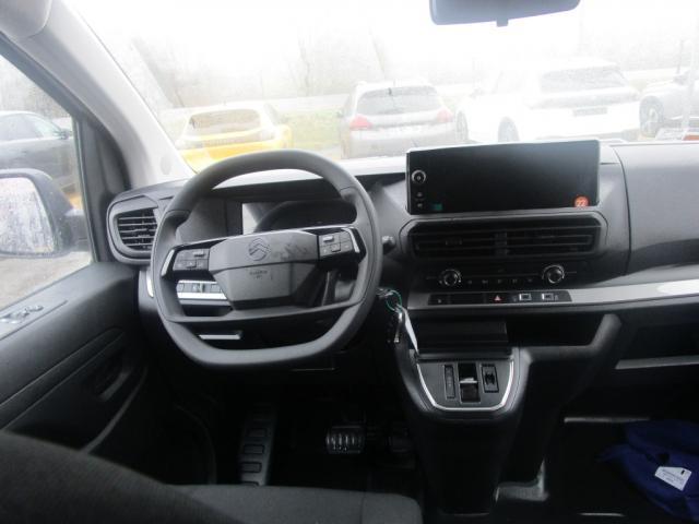 Citroen Jumpy image 2