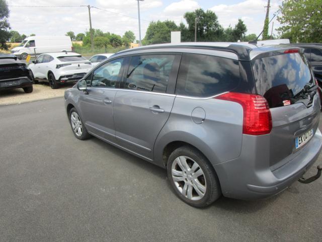Peugeot 5008 image 9