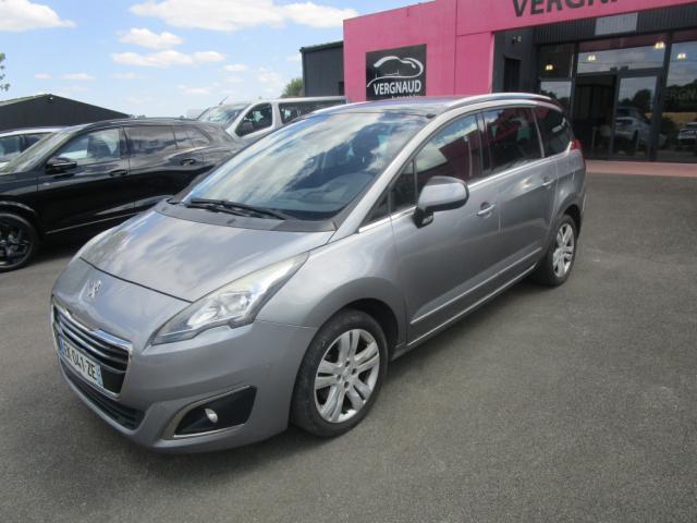 Peugeot 5008 image 6