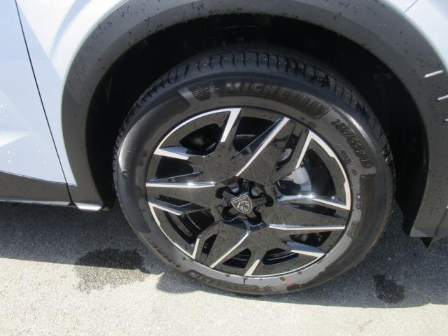 Peugeot 3008 image 2