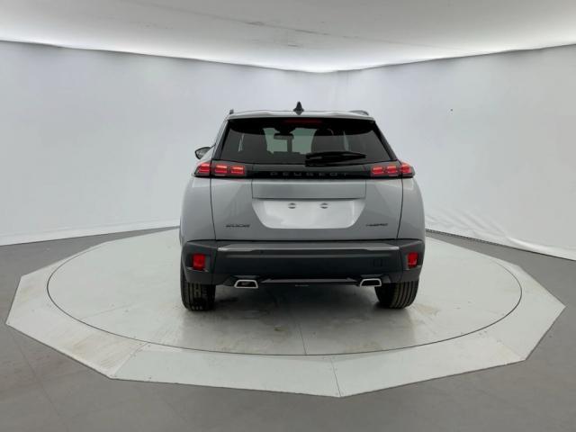 Peugeot 2008 image 1