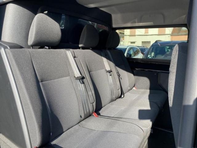 Citroen Jumpy image 9